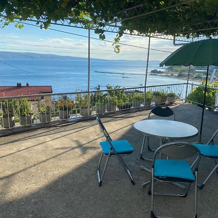 Apartman Mario Lägenhet Omiš Exteriör bild