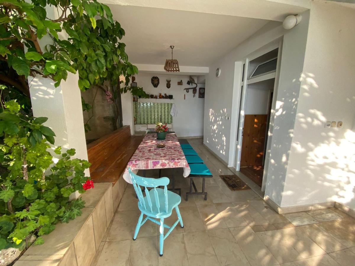 Apartman Mario Lägenhet Omiš Exteriör bild
